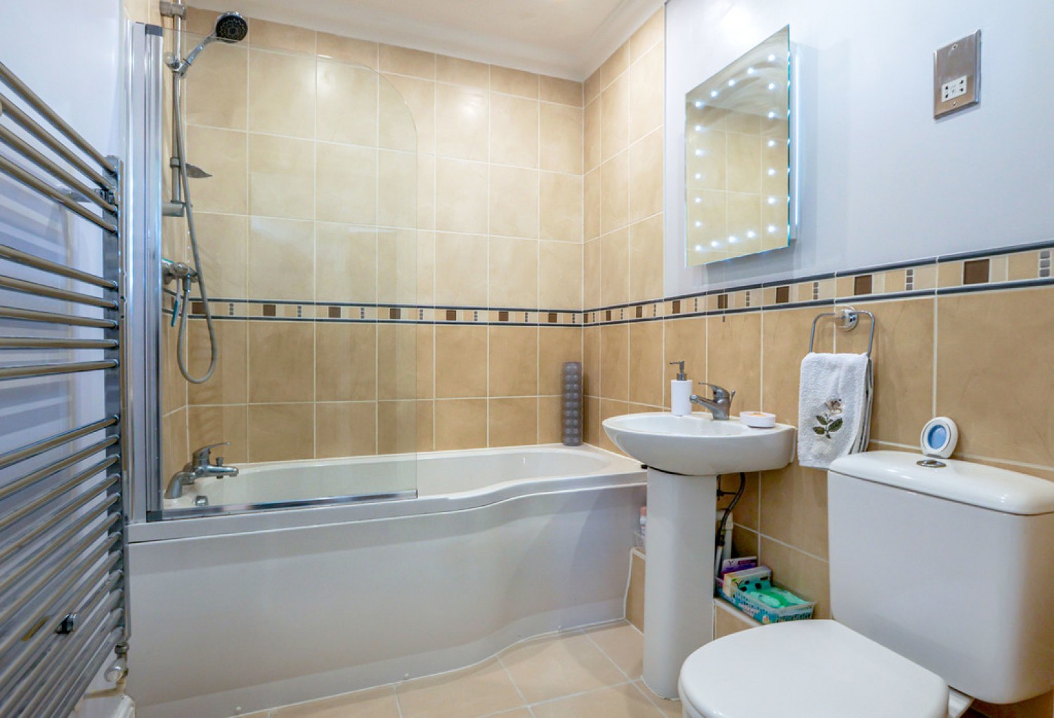 2 bedroom Flat for Sale Christchurch Road, Bournemouth