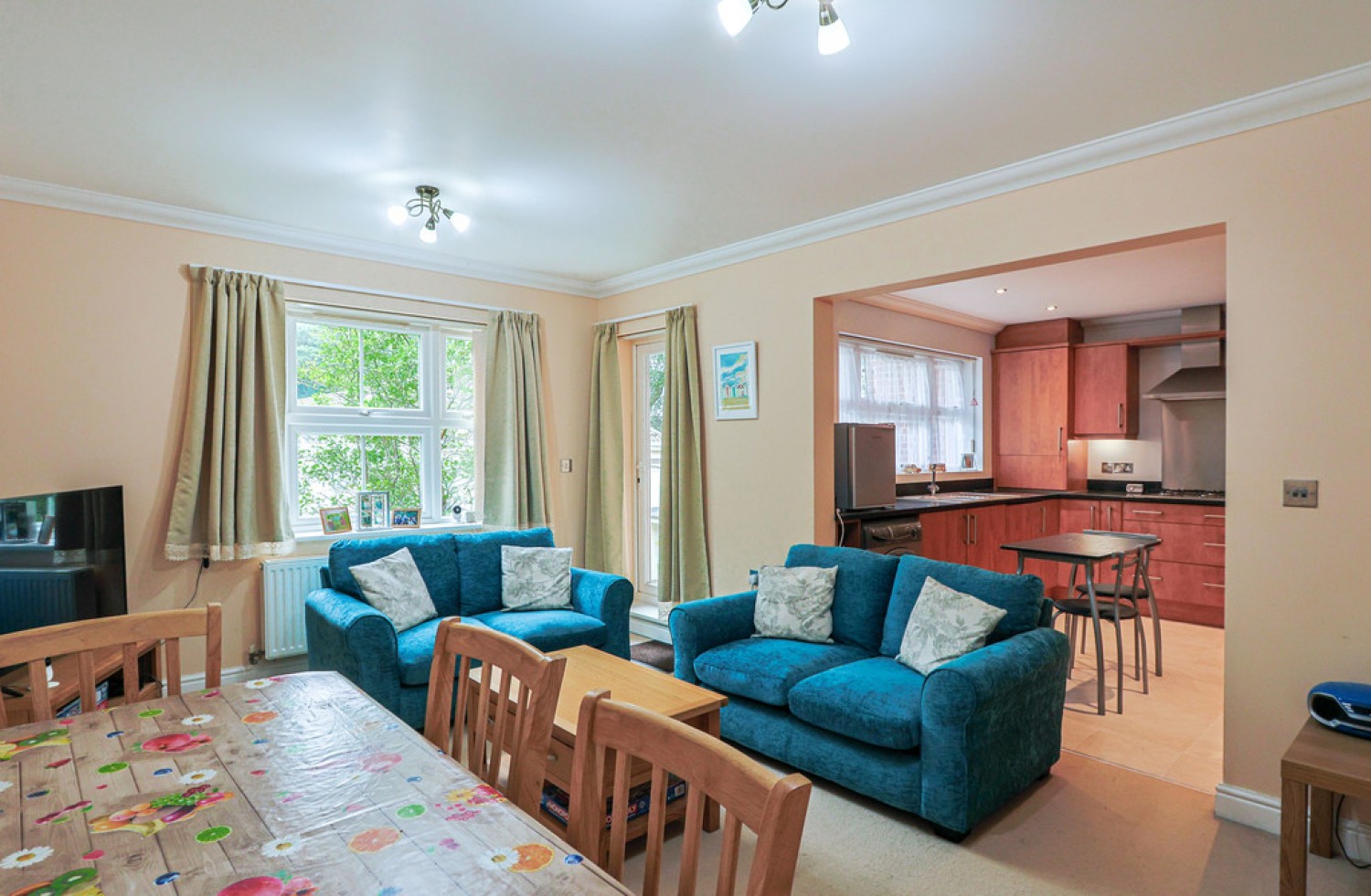 2 bedroom Flat for Sale Christchurch Road, Bournemouth