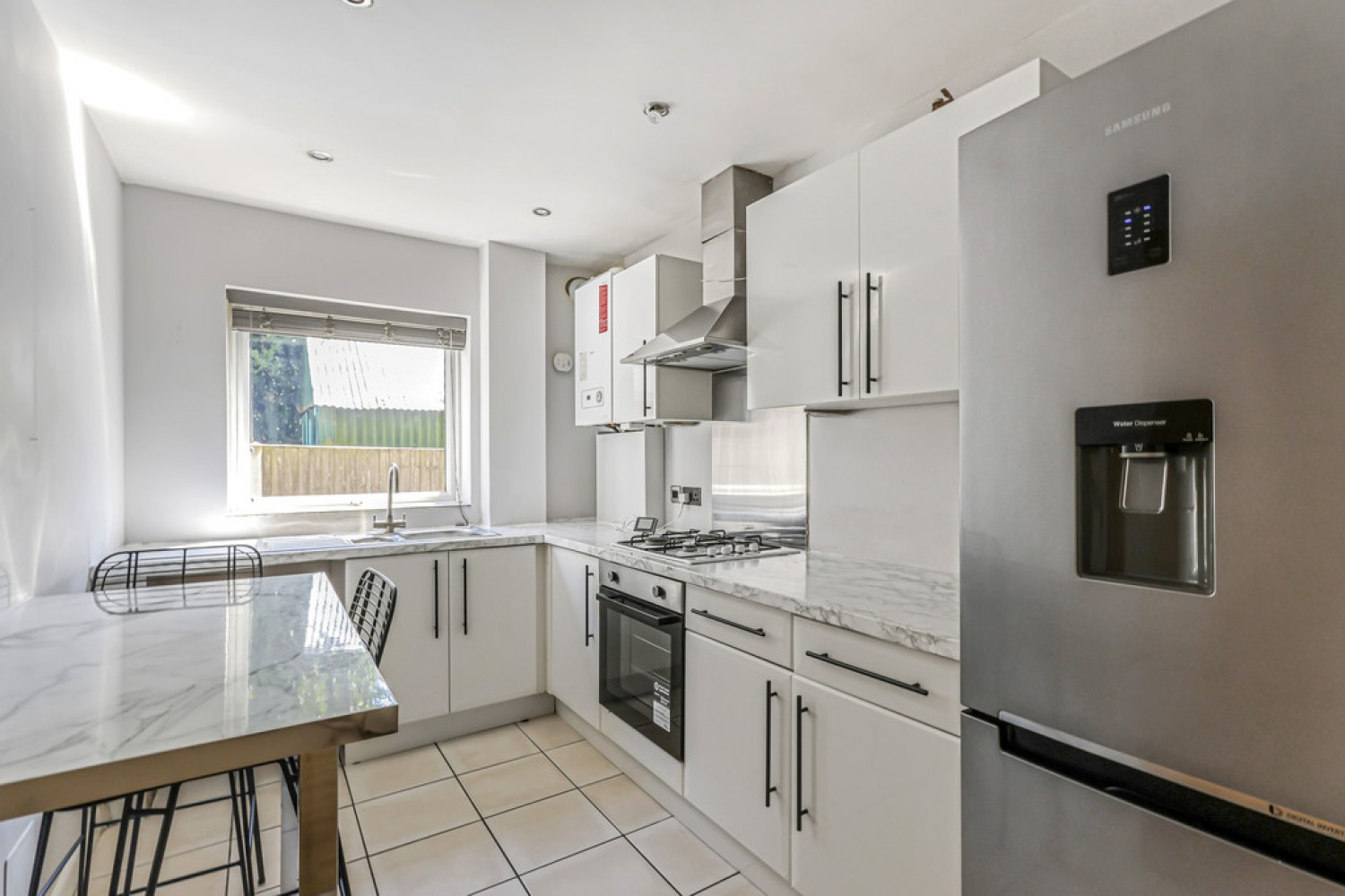 2 bedroom Flat for Sale Richmond Park Road, Bournemouth