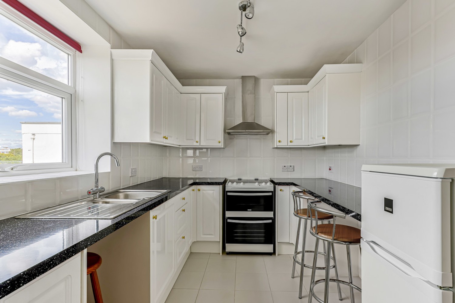 3 bedroom Flat for Sale Grove Road, Bournemouth