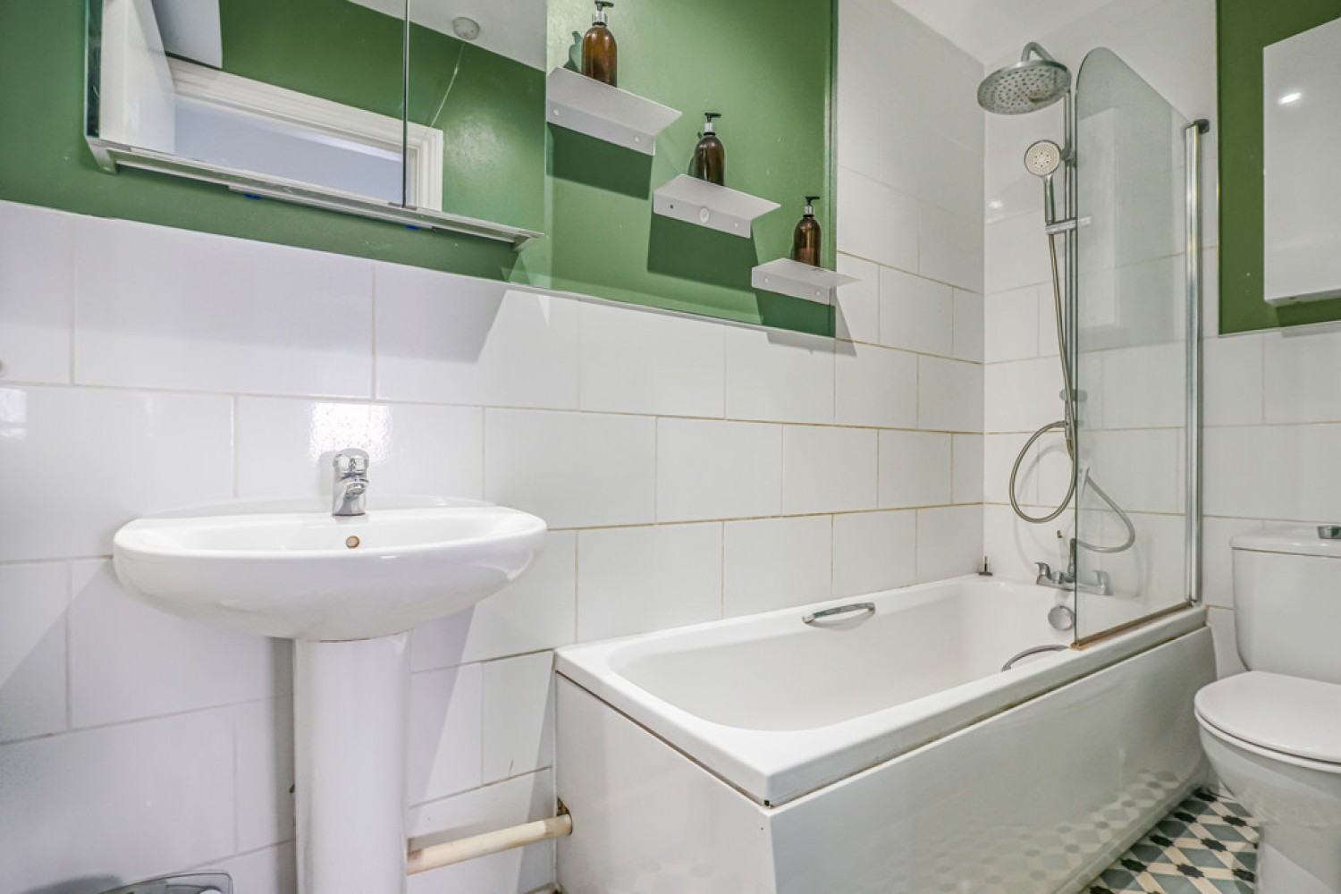 2 bedroom Flat for Sale Christchurch Road, Bournemouth