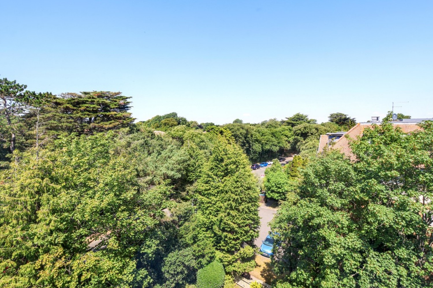 3 bedroom Flat for Sale Chine Crescent Road, Bournemouth