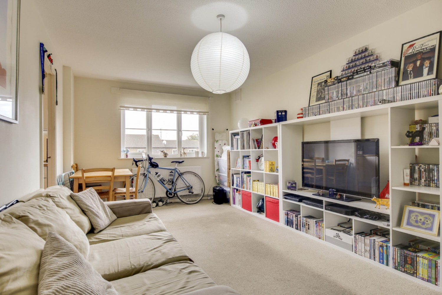 Clapham Common Southside, SW4