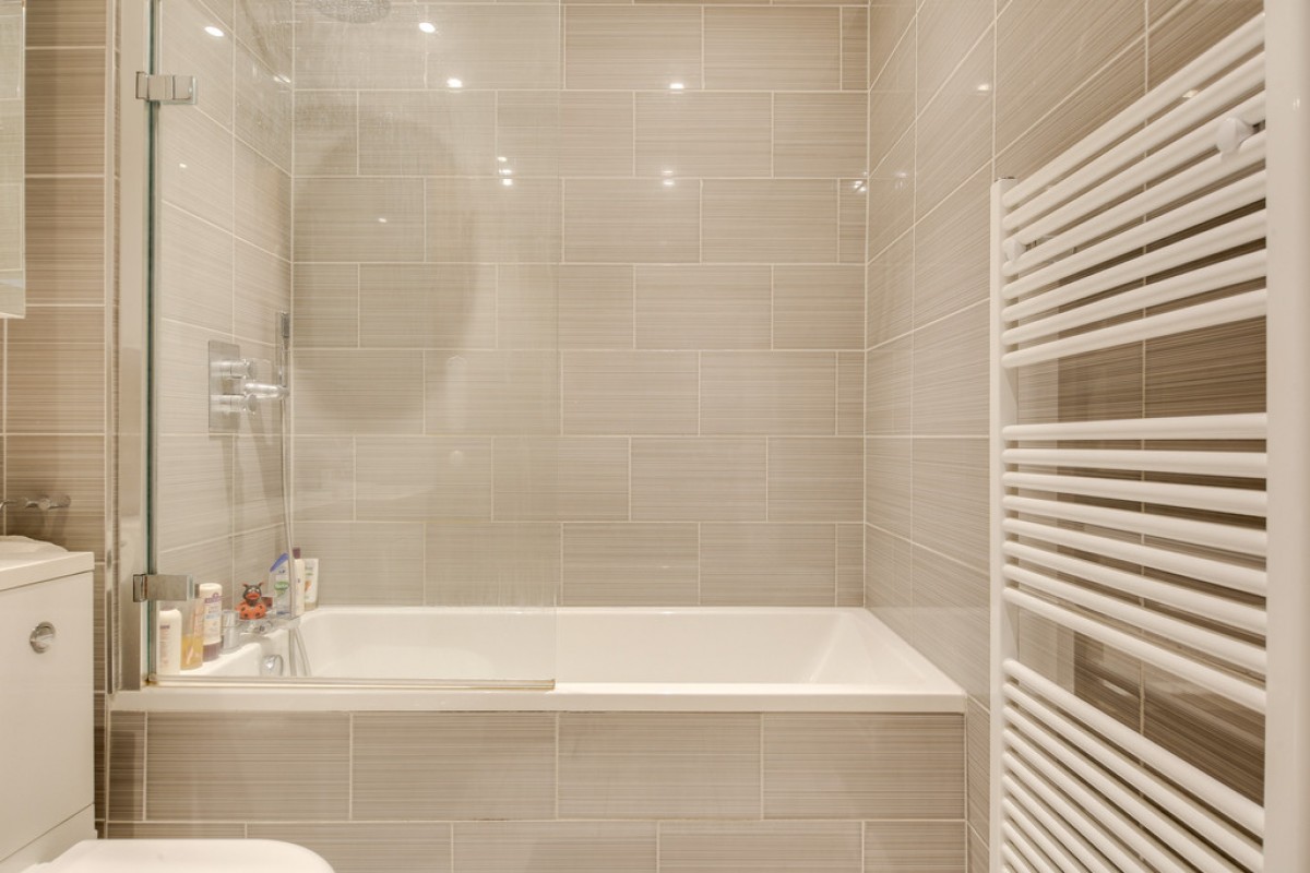 Clapham Common Southside, SW4