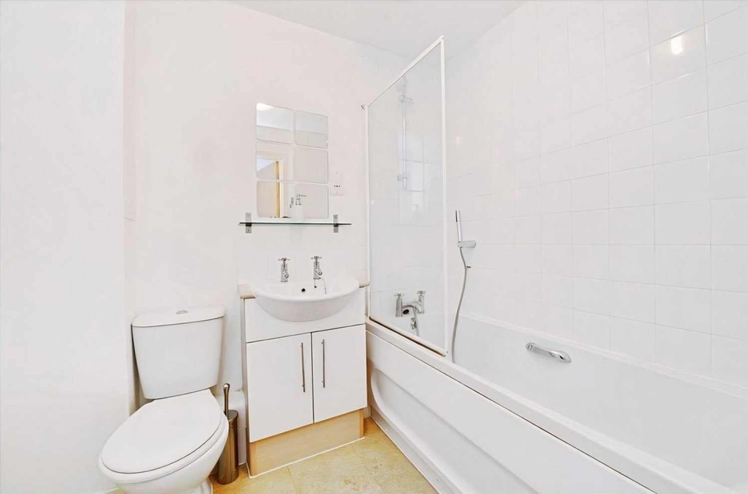 2 bedroom Flat for Letting Hemlock Close, Streatham