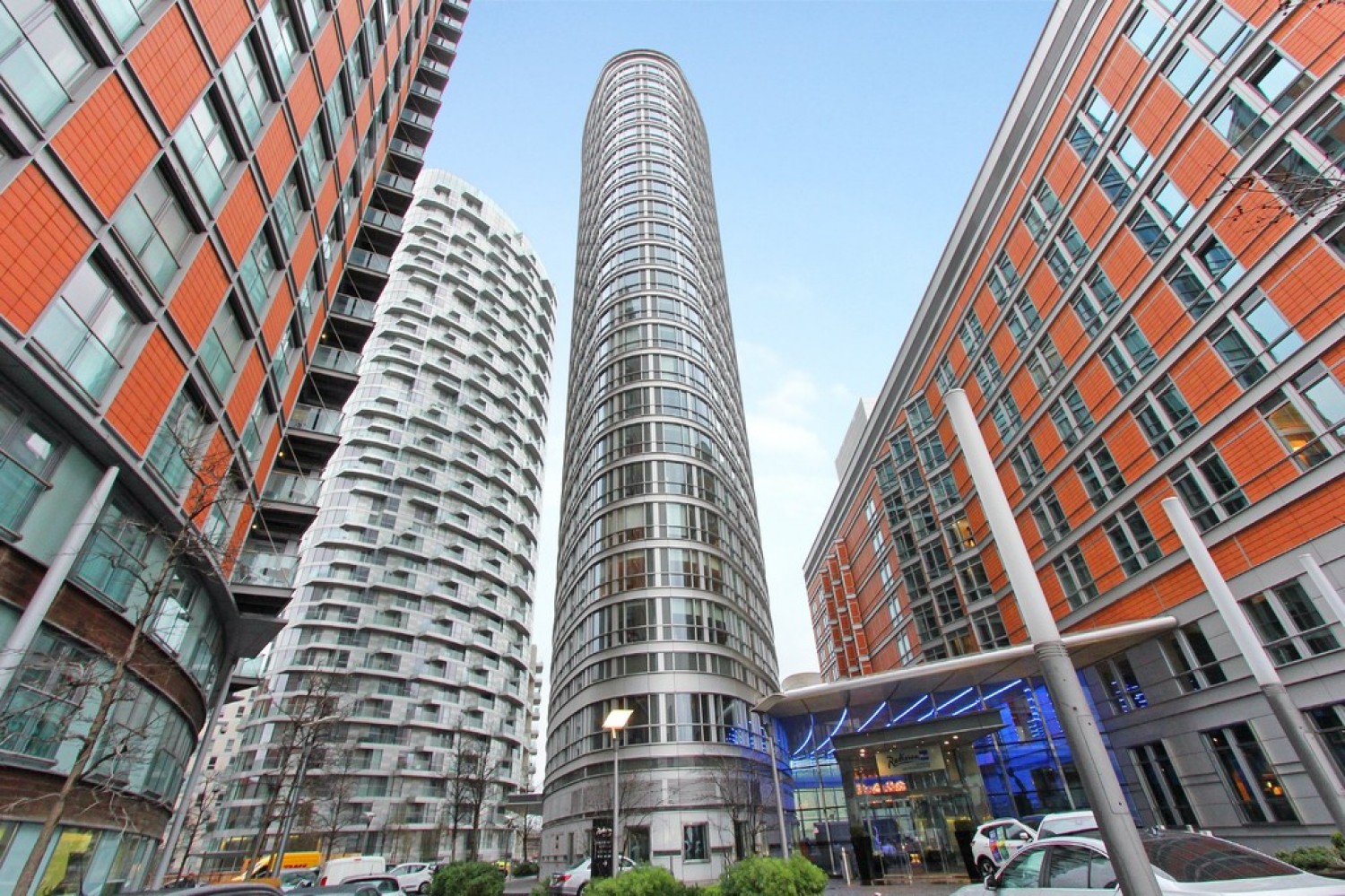 Ontario Tower, Fairmont Avenue E14