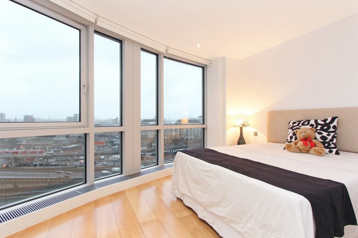 Ontario Tower, Fairmont Avenue E14
