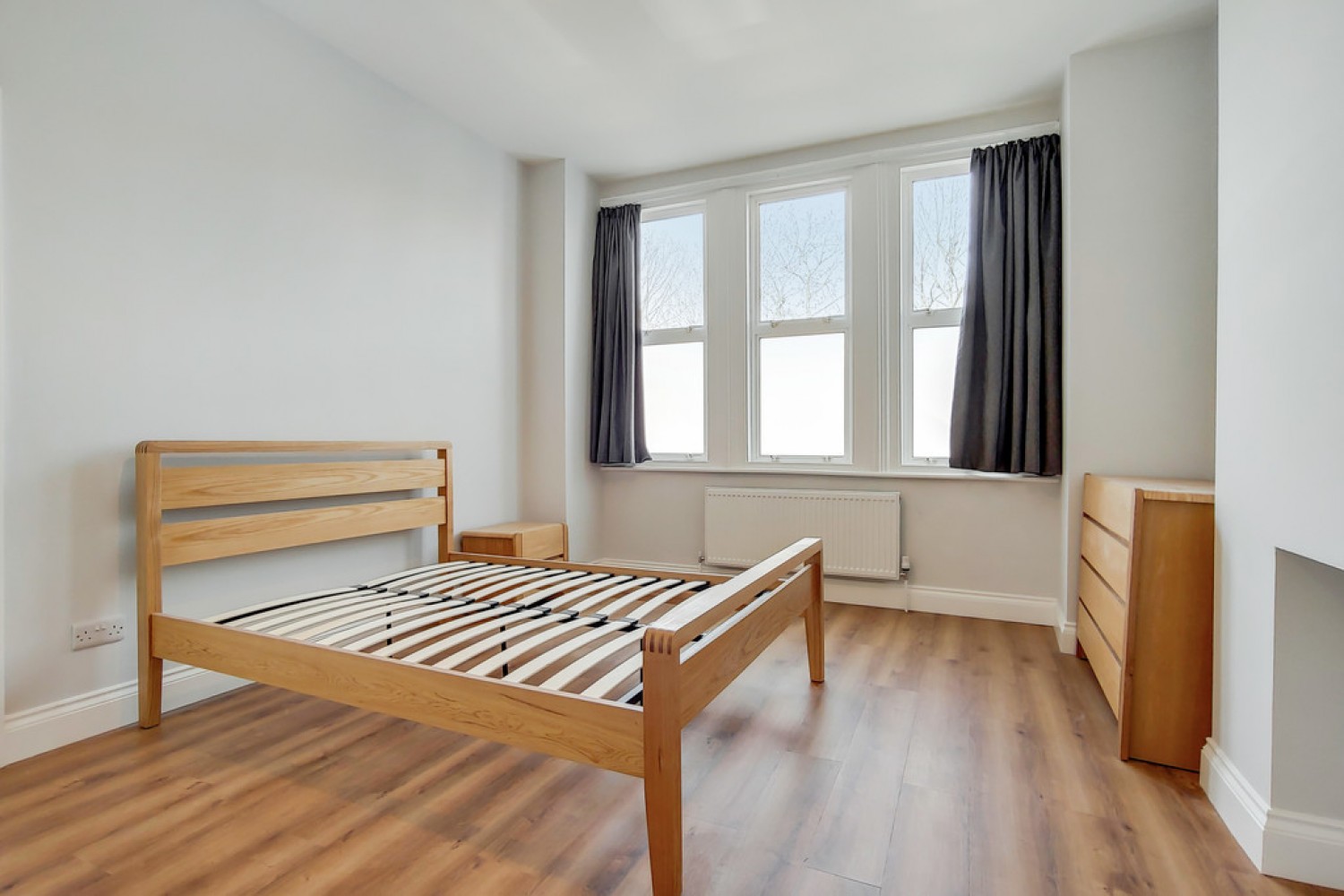 3 bedroom Flat for Letting Weir Road , Balham