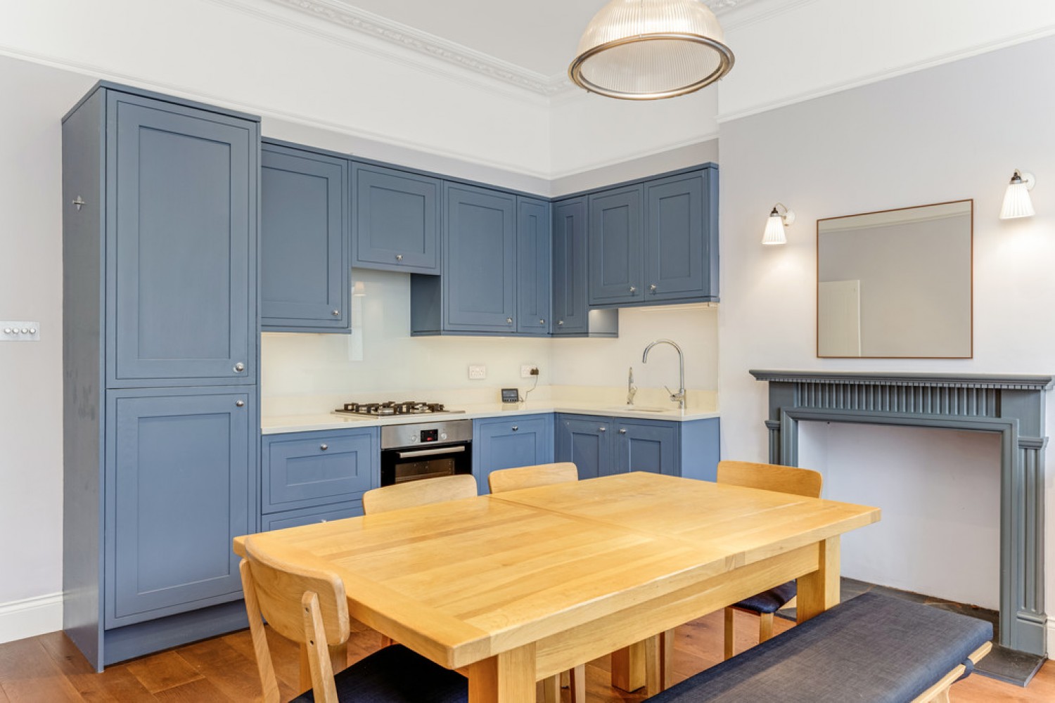 2 bedroom Flat for Letting Hillbury Road, Balham