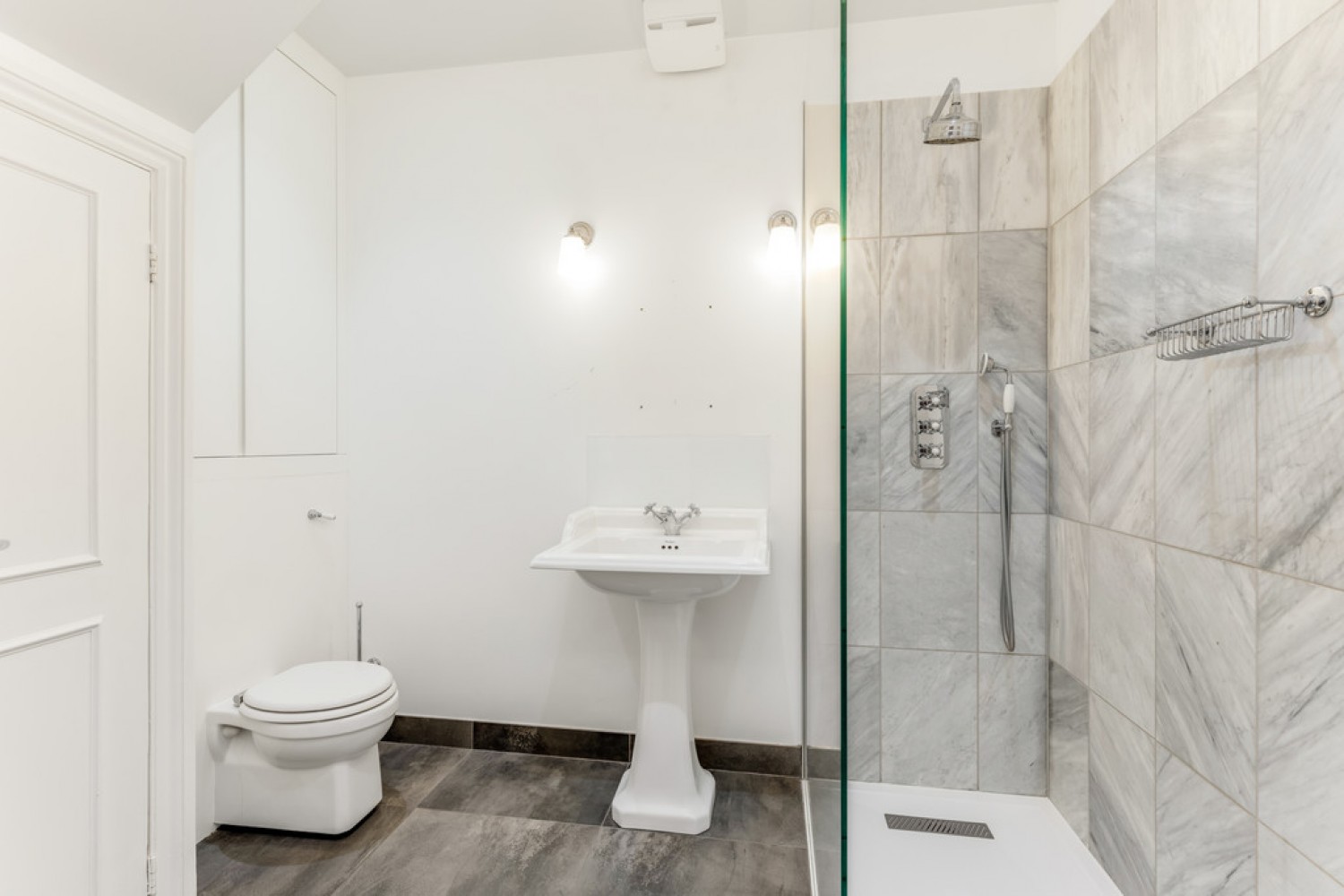 2 bedroom Flat for Letting Hillbury Road, Balham