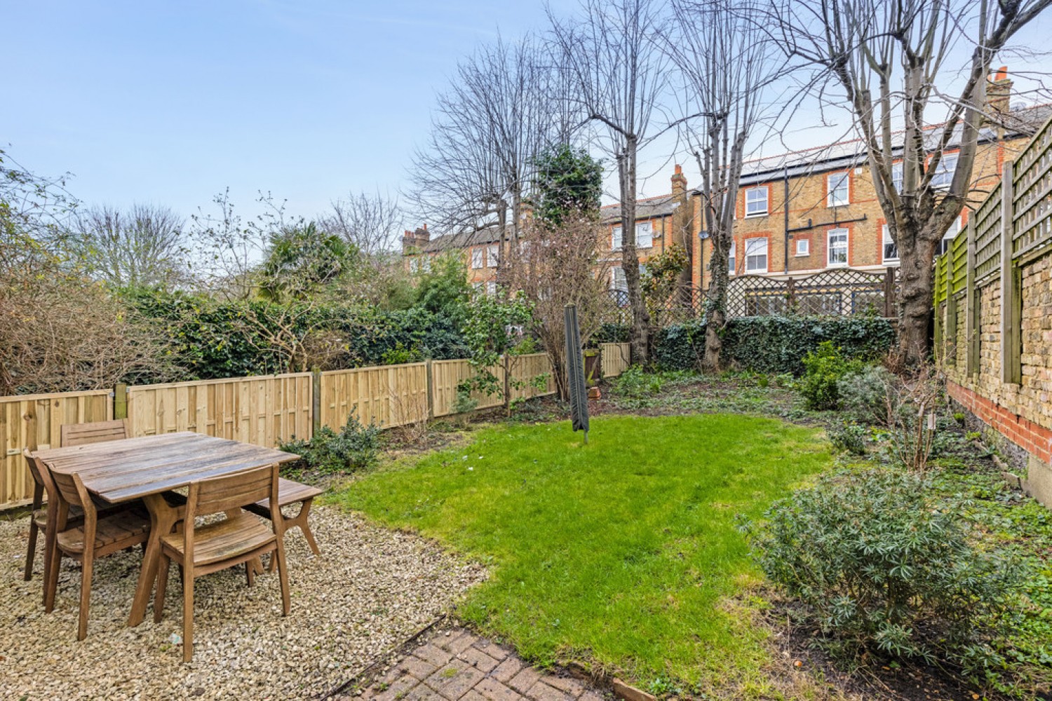 2 bedroom Flat for Letting Hillbury Road, Balham