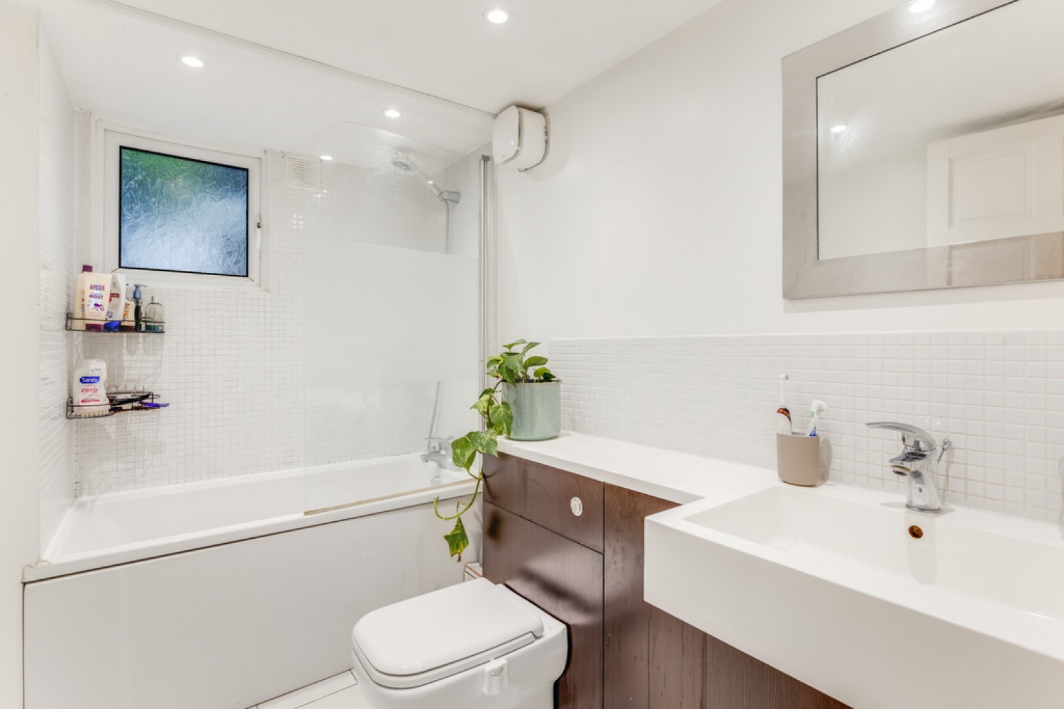 1 bedroom Flat for Letting Rossiter Road, Balham