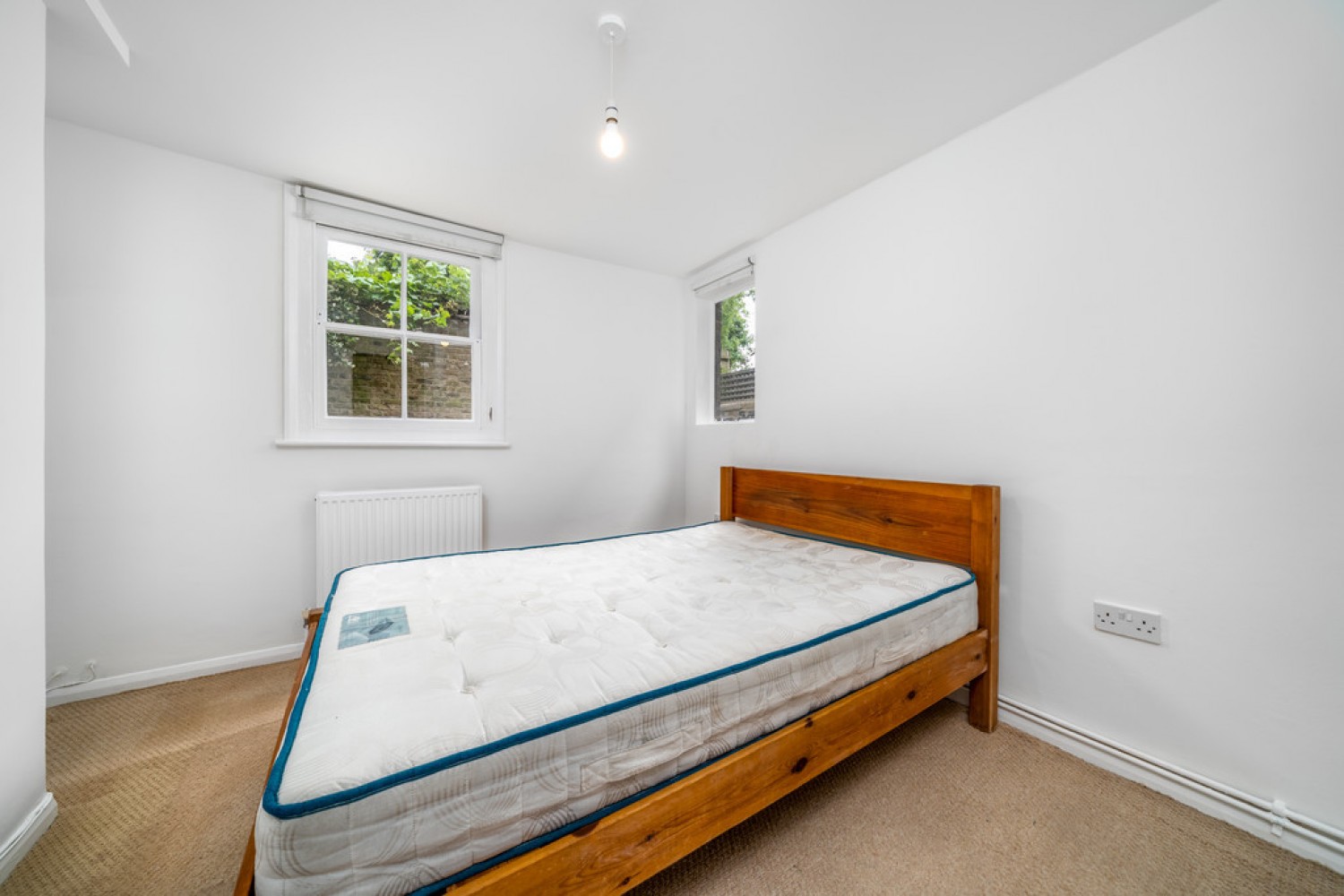 Sandmere Road, Clapham