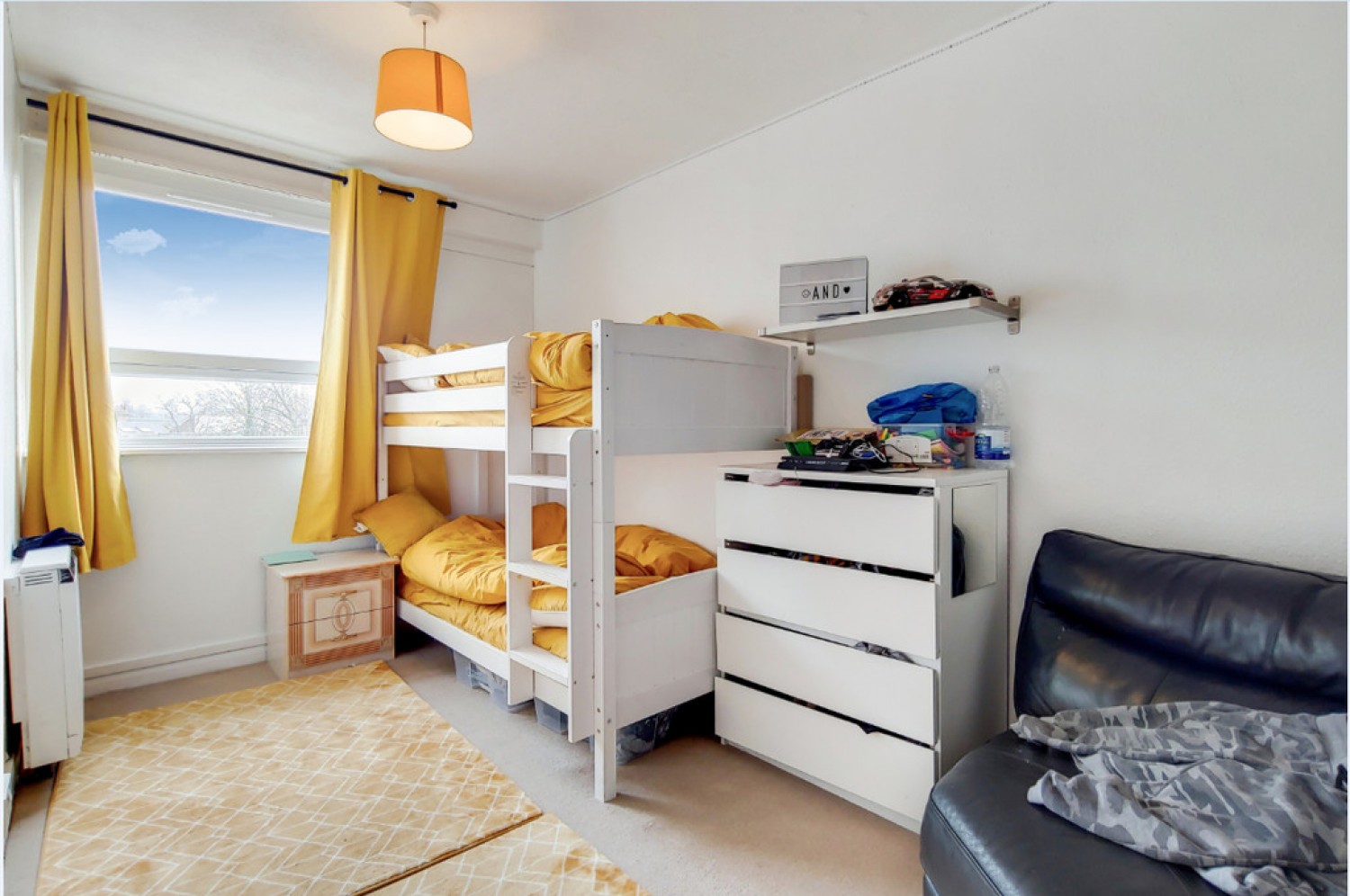 3 bedroom Flat for Sale Little Dimmocks , Balham