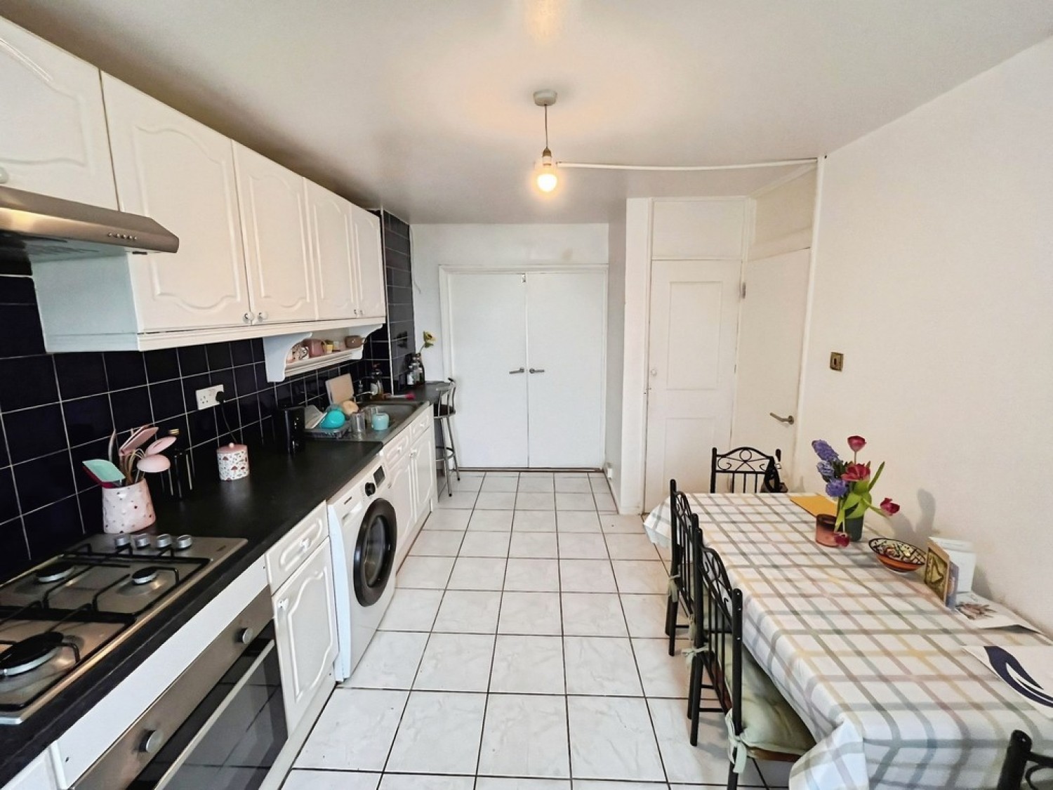 3 bedroom Flat for Letting Victoria Rise, Clapham