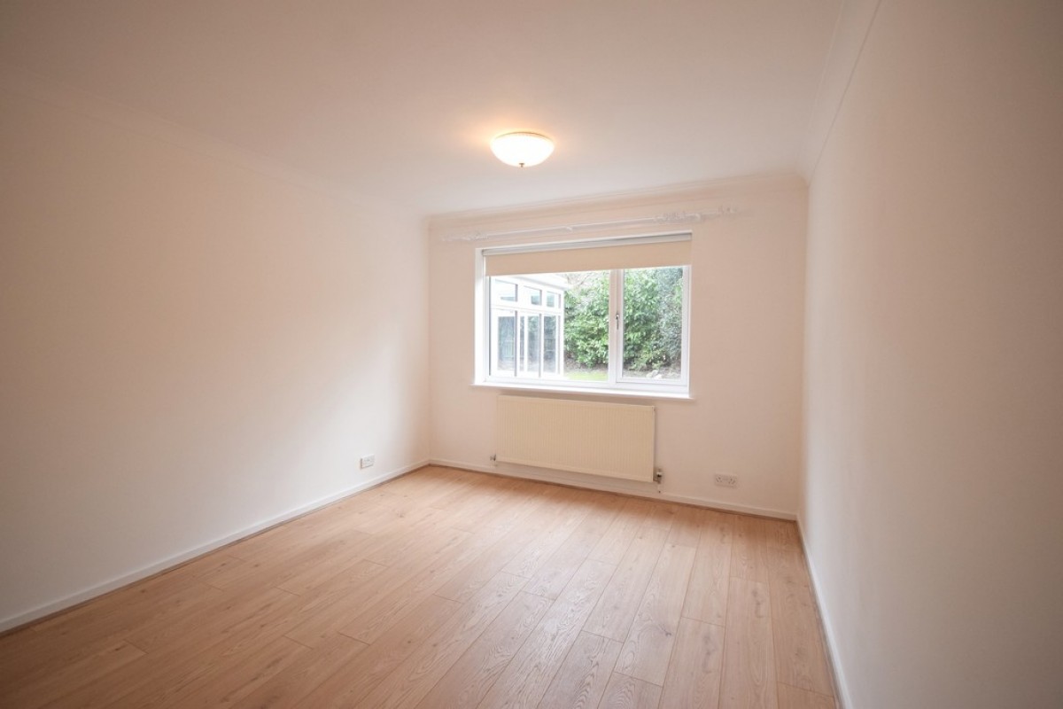 White House Green, Solihull