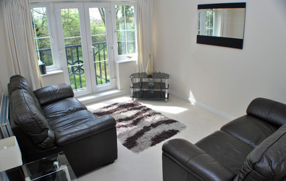 Collingtree Court, Warwick Road