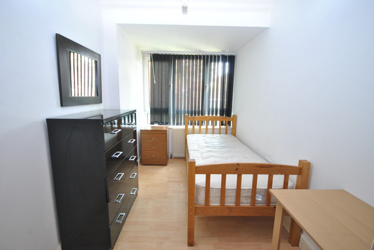 3 bedroom Flat for Letting Essington Street, Birmingham