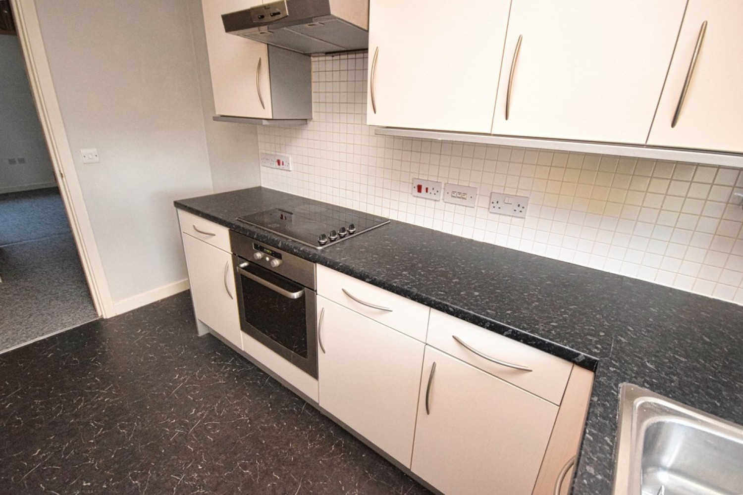 2 bedroom Flat for Letting Balmoral Way, Yardley Wood