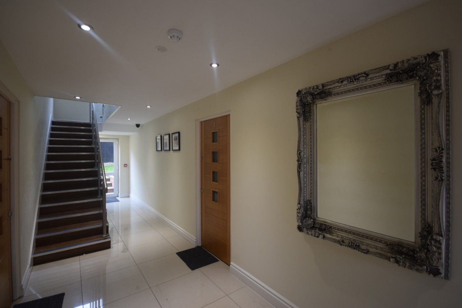 2 bedroom Flat for Letting Drayton Court, Broad Lane