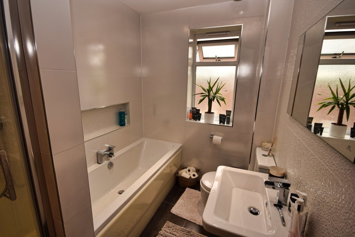 2 bedroom Flat in Drayton Court, Broad Lane, Kings Heath