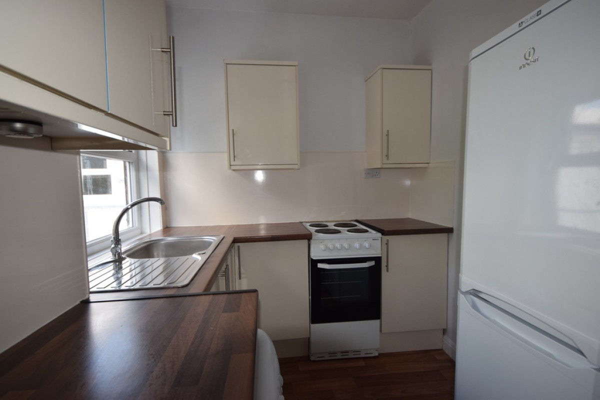 Haslucks Green Road, Shirley