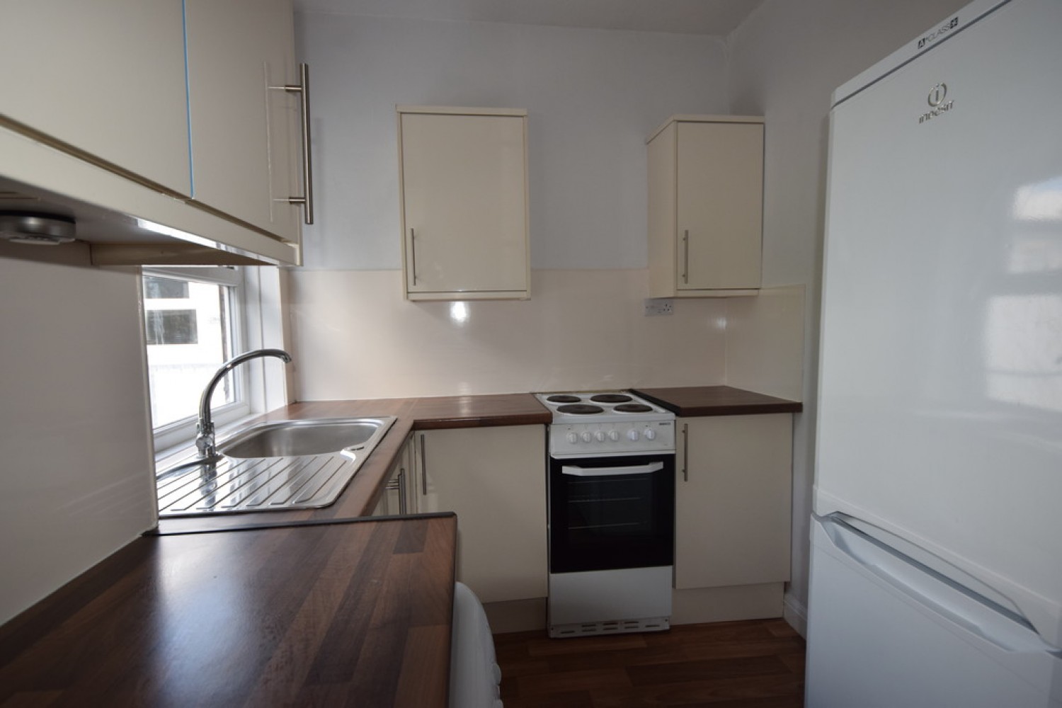 Haslucks Green Road, Shirley