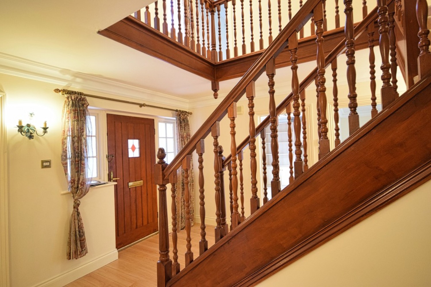 5 bedroom House for Letting Spring Close, Solihull