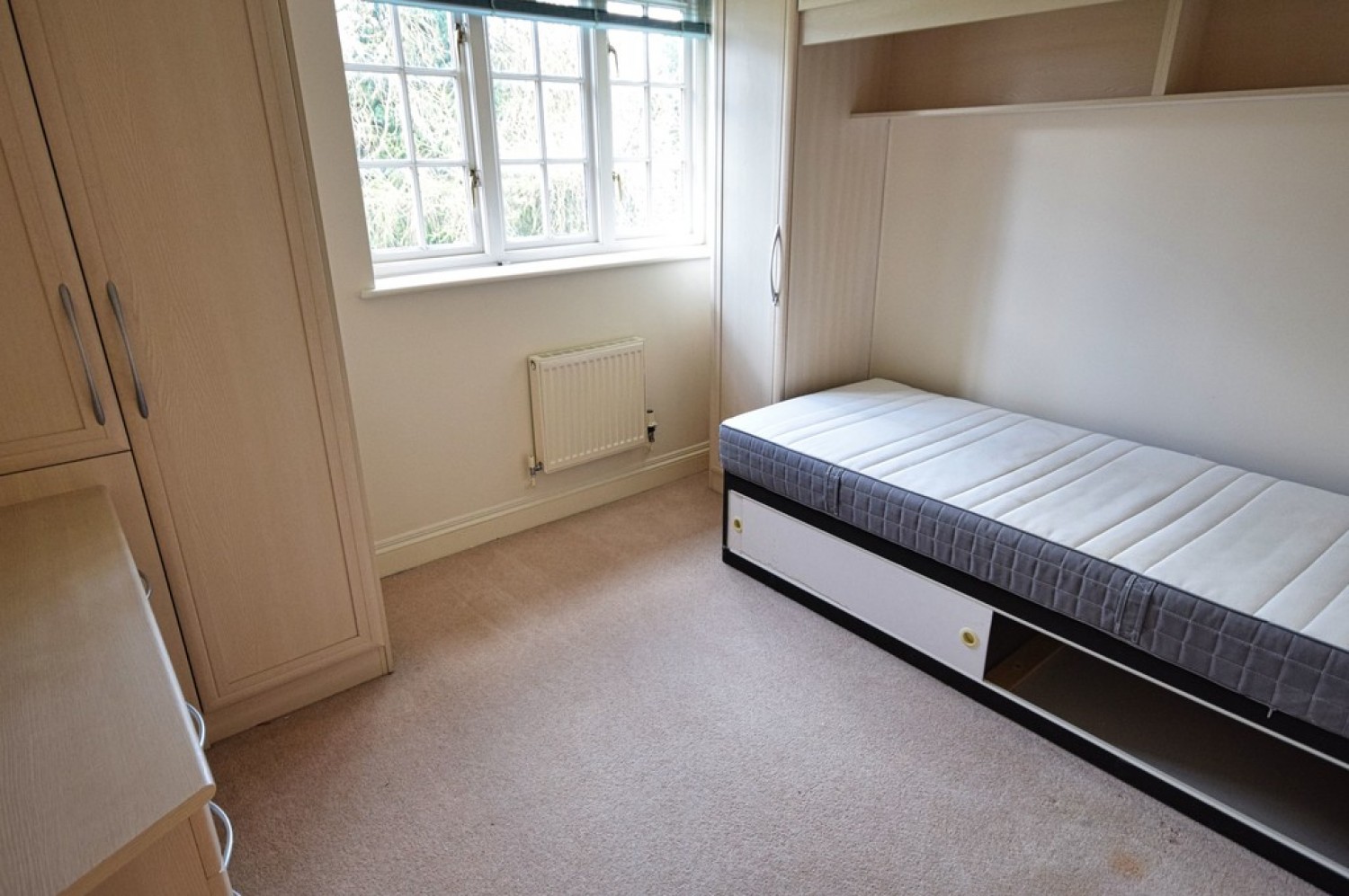 5 bedroom House for Letting Spring Close, Solihull