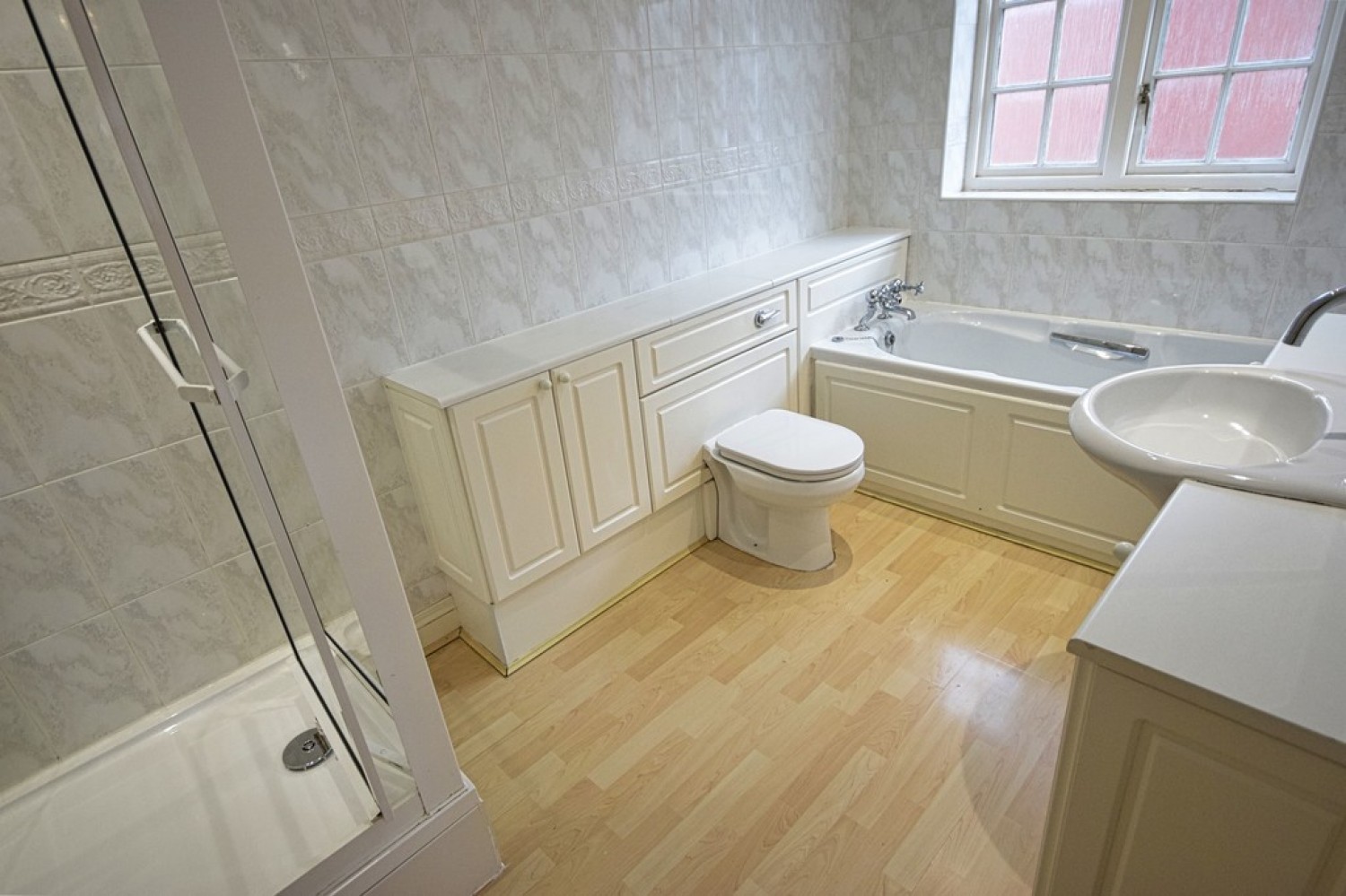 5 bedroom House for Letting Spring Close, Solihull