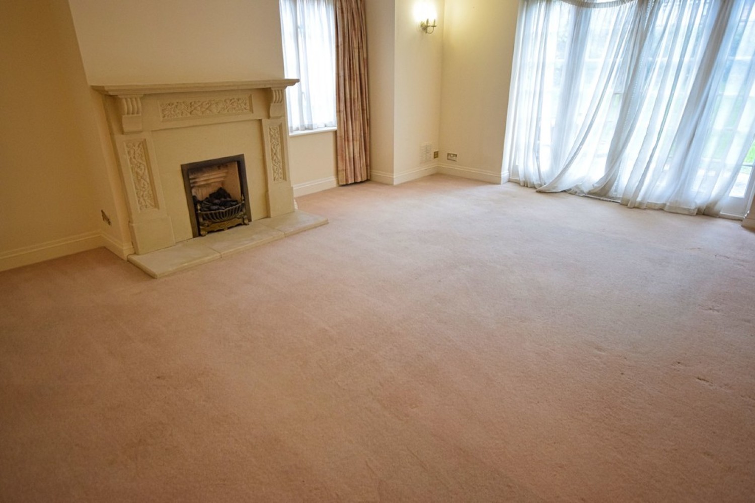 5 bedroom House for Letting Spring Close, Solihull