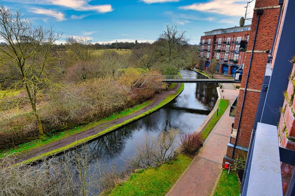 Cornwood House, Dickens Heath, Shirley