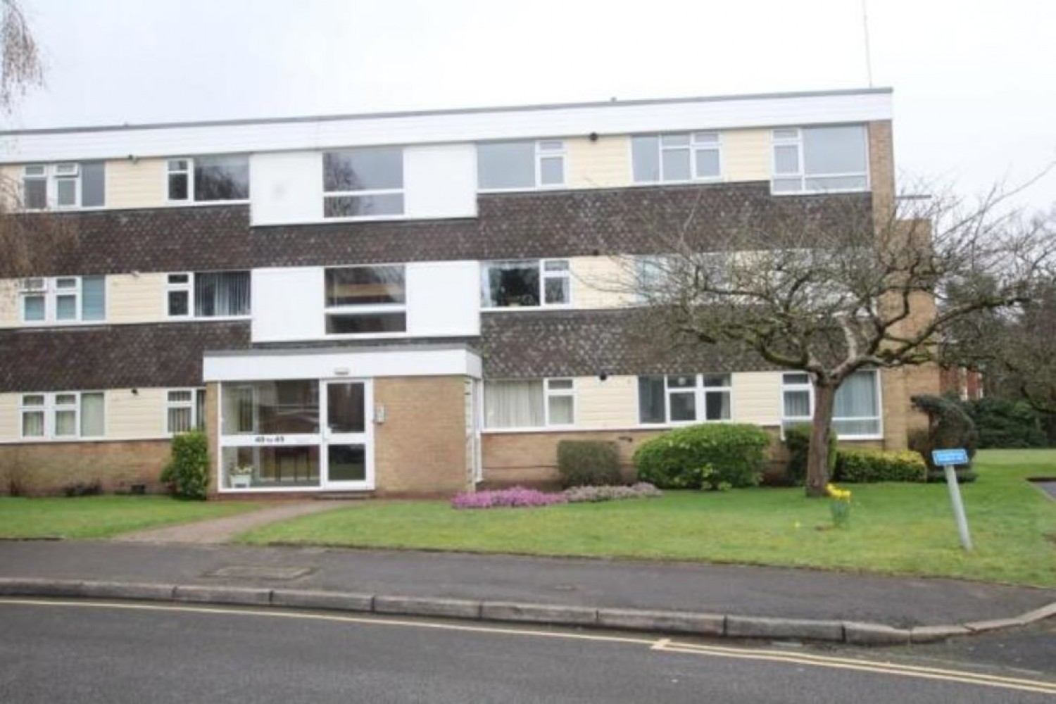 Albany Gardens, Hampton Lane