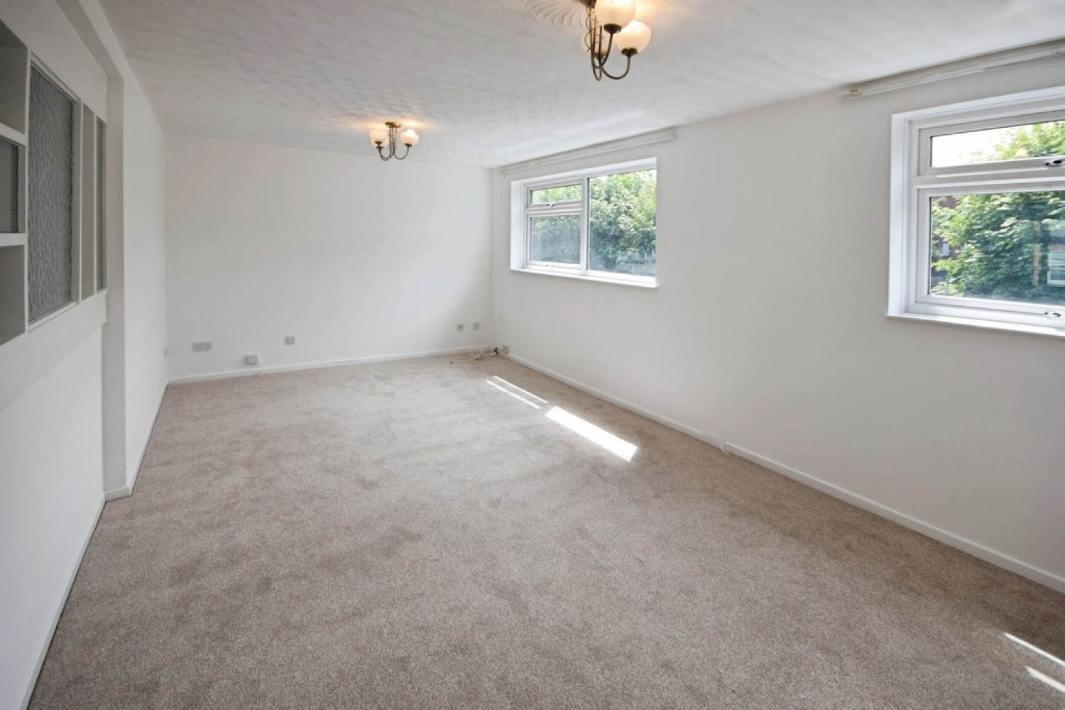 2 bedroom Flat for Letting Touchwood Hall Close, Solihull
