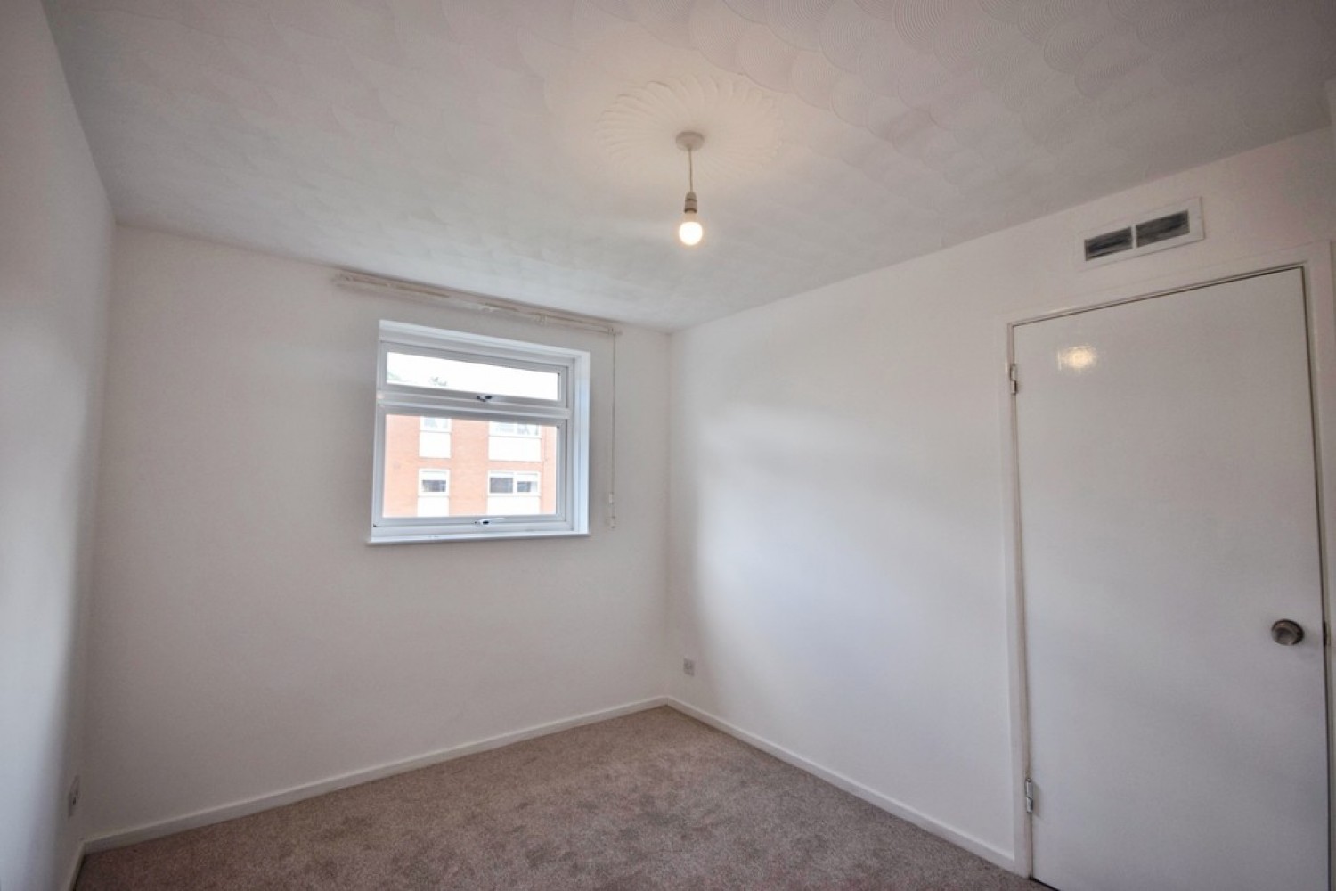 2 bedroom Flat for Letting Touchwood Hall Close, Solihull