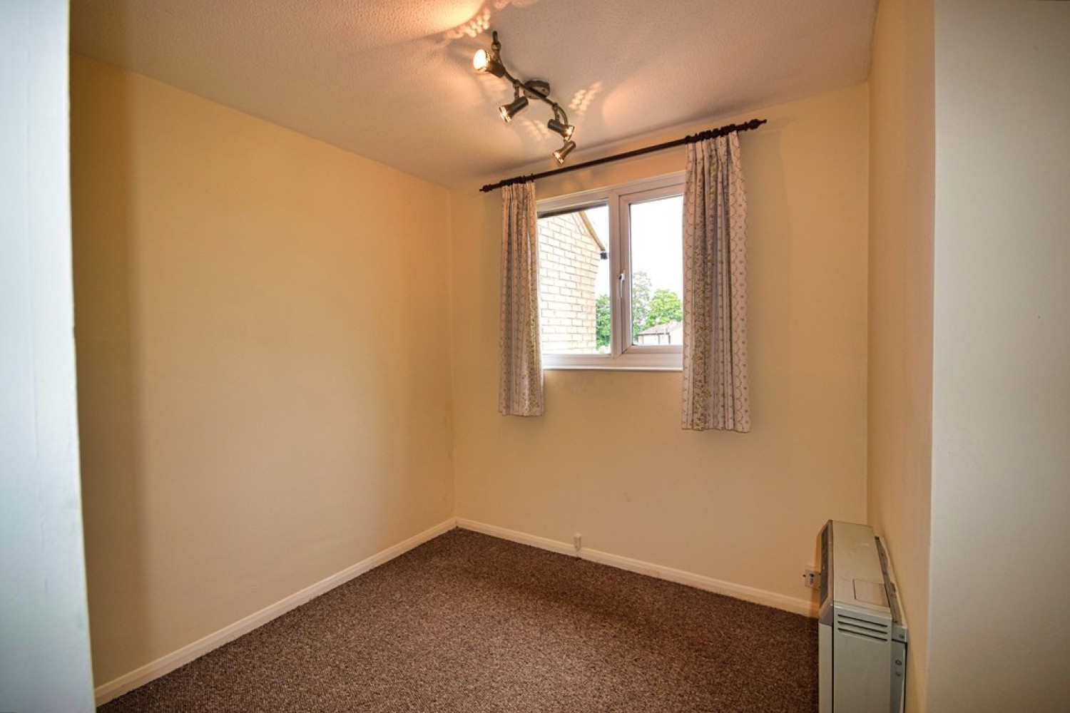 2 bedroom House for Letting Crimscote Close, Monkspath