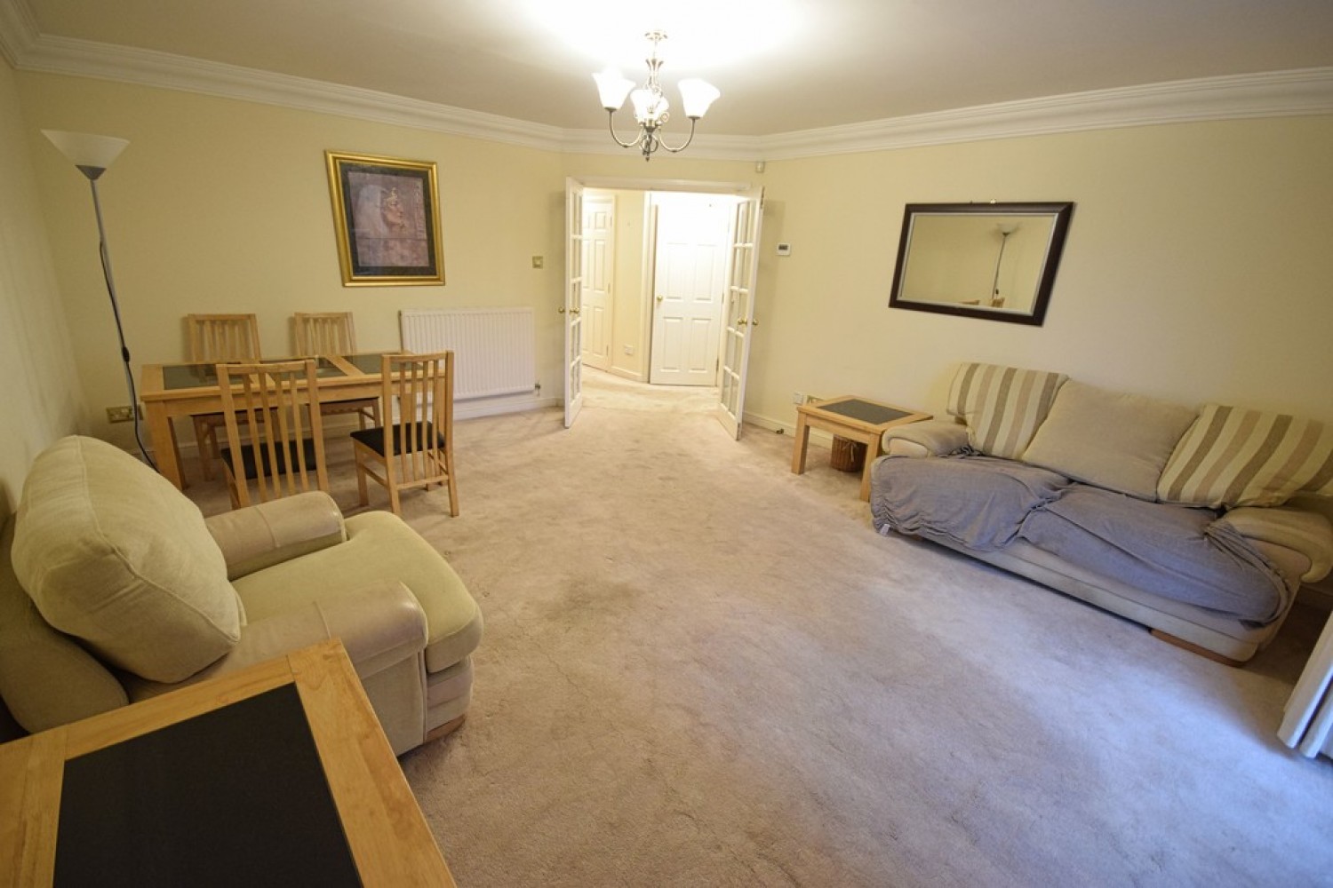 2 bedroom Flat for Letting Blossomfield Gardens, Solihull