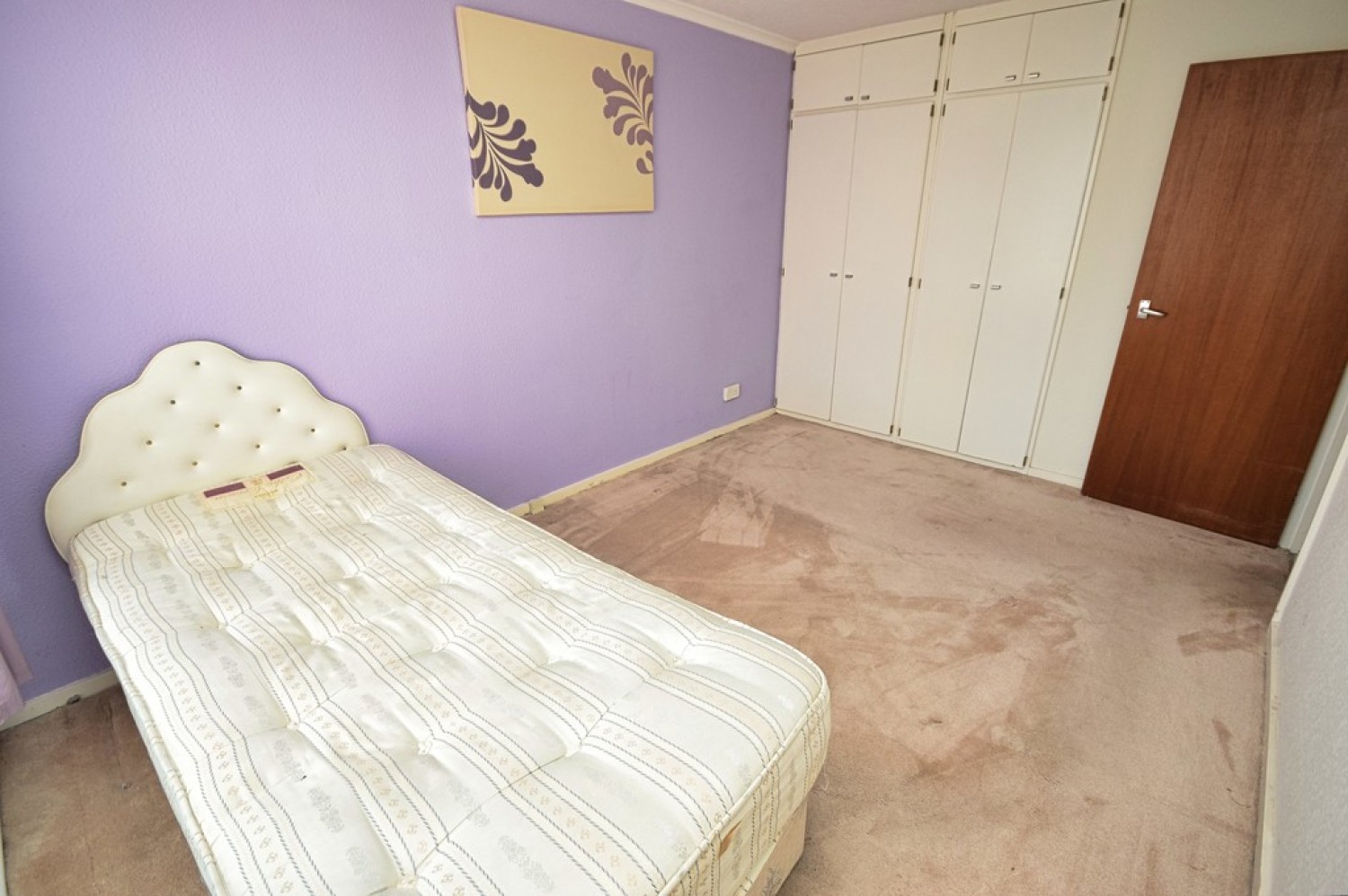 2 bedroom Flat for Sale Walsgrave Drive, Solihull, West Midlands