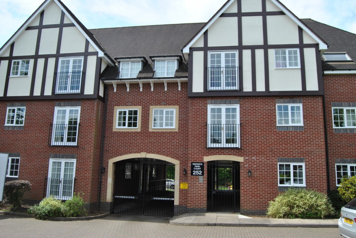 Warwick Park Court