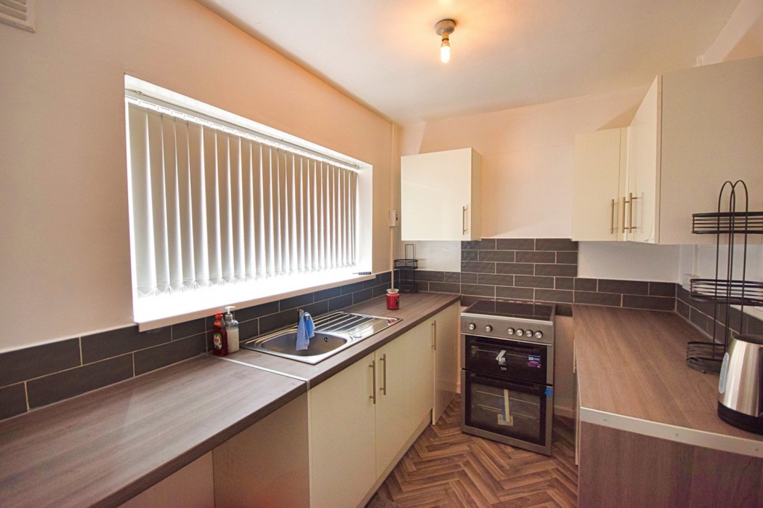 2 bedroom Flat for Letting Stratford Road, Shirley
