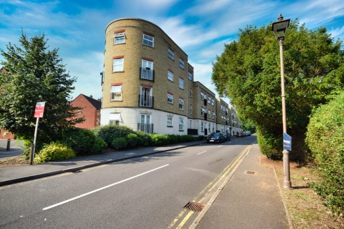 Copperfield Court, Dickens Heath