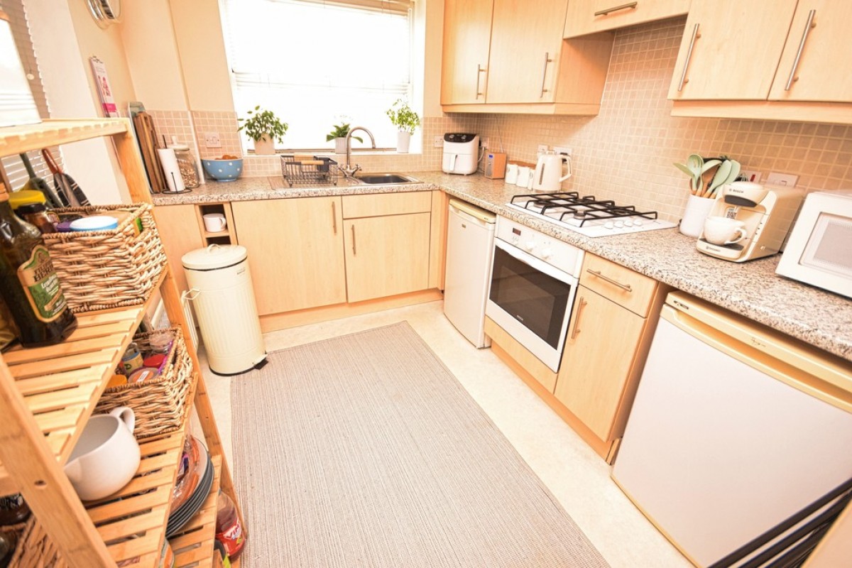 Mereways, Dickens Heath