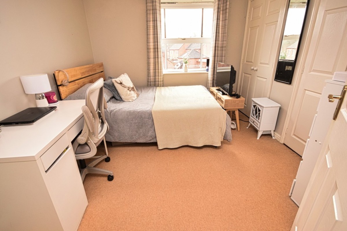 Mereways, Dickens Heath