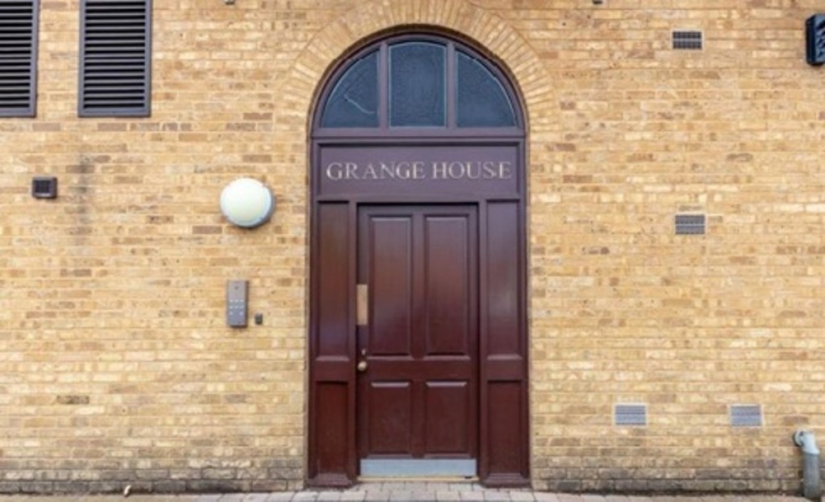 Grange House, Main Street, Dickens Heath