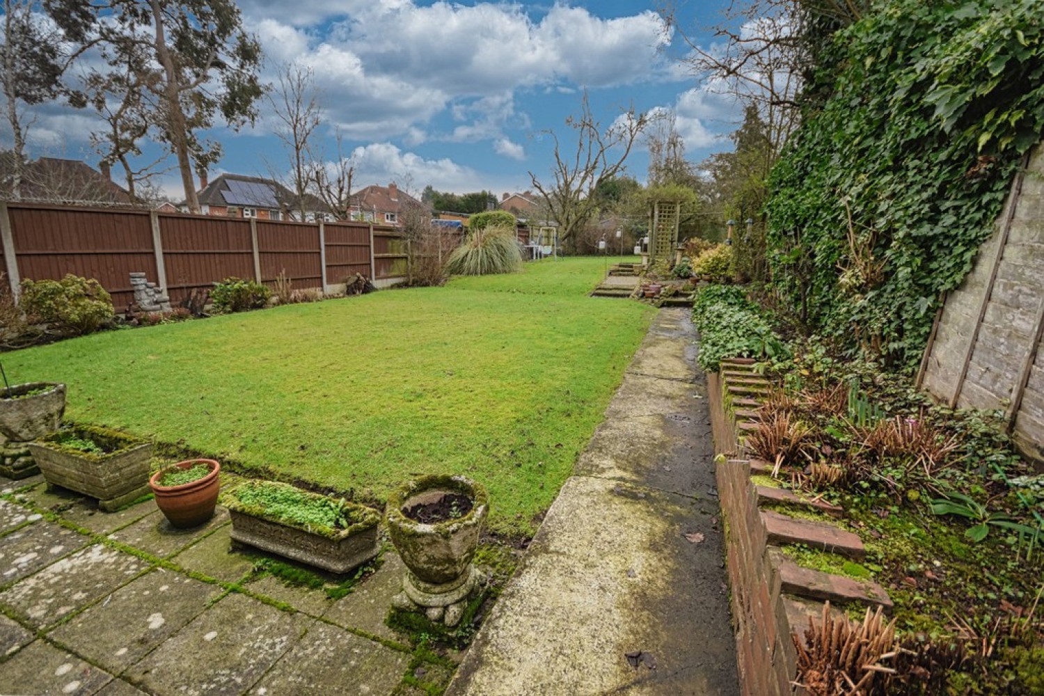 3 bedroom House in Ulverley Crescent, Solihull