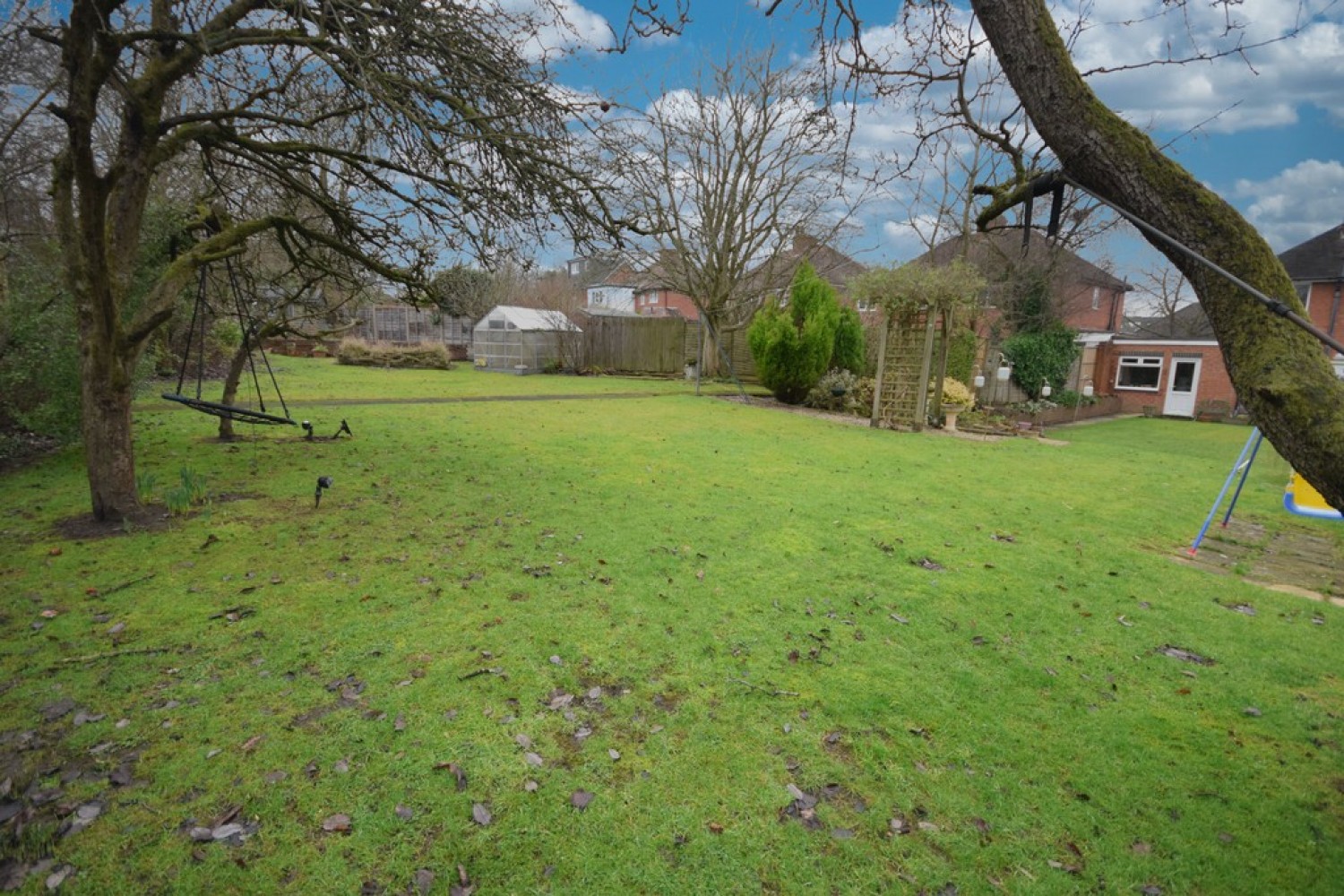 3 bedroom House in Ulverley Crescent, Solihull