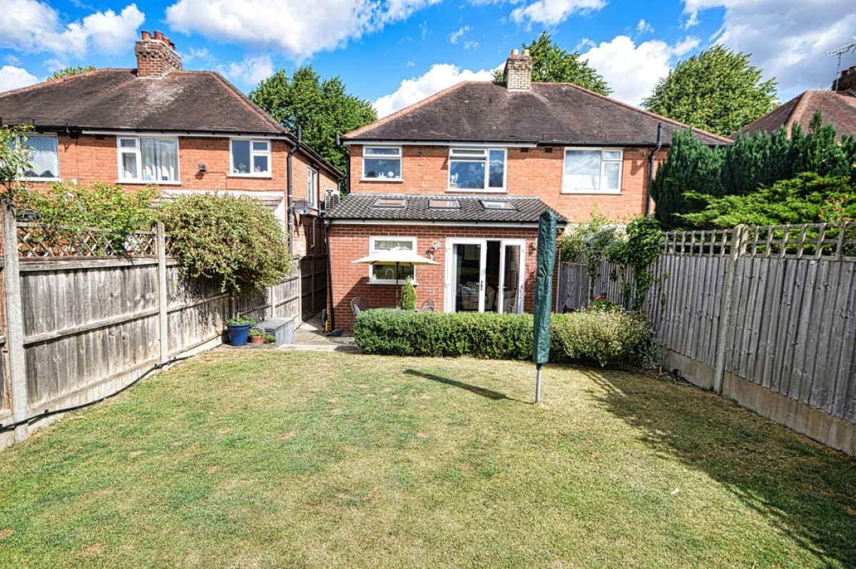 Stroud Road, Shirley