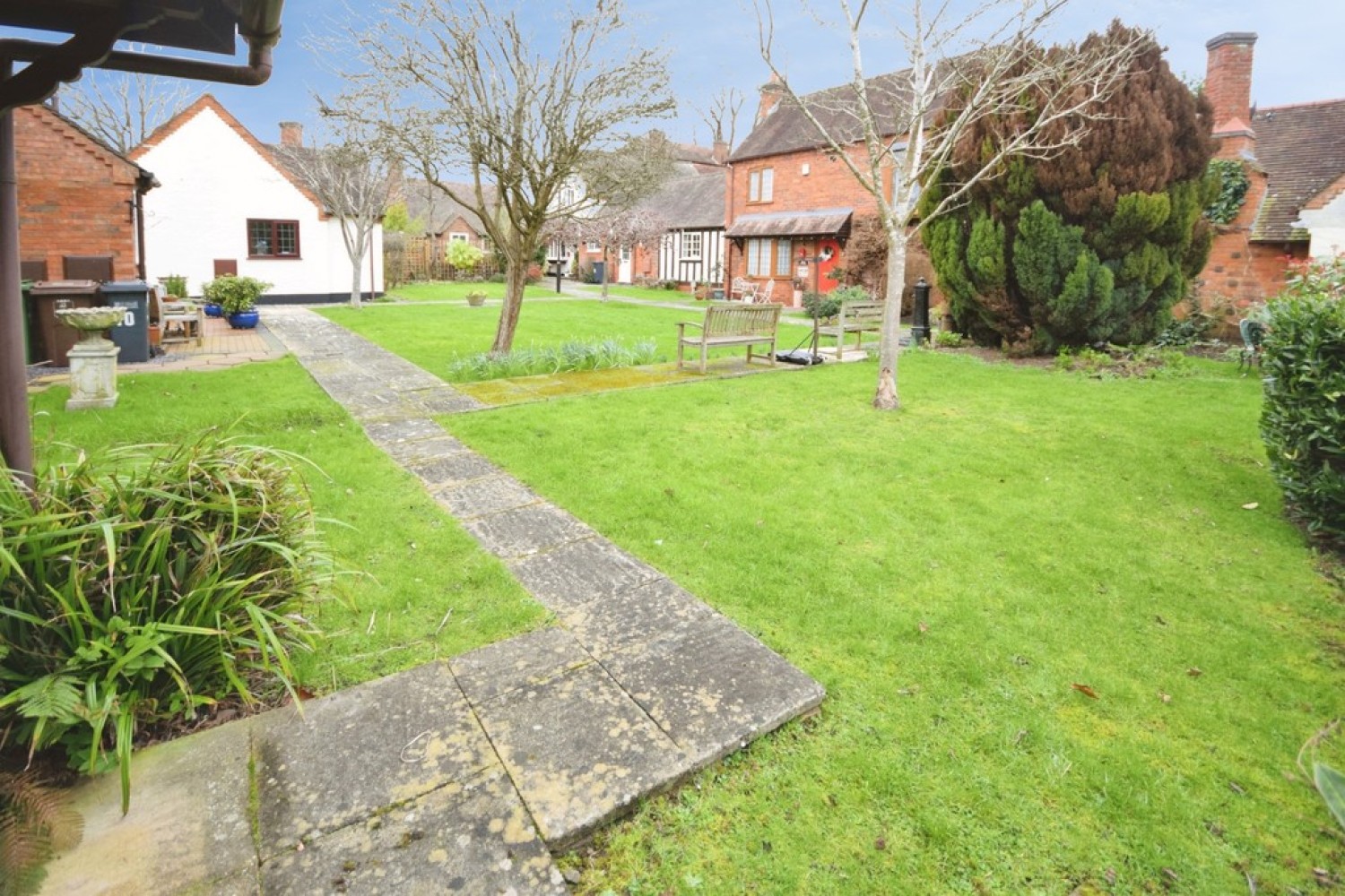 2 bedroom House for Sale Stonebow Avenue, Solihull