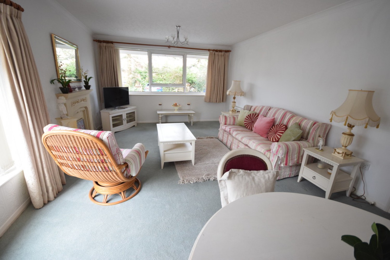 2 bedroom Flat for Sale Coppice Close, Dove House Lane, Solihull