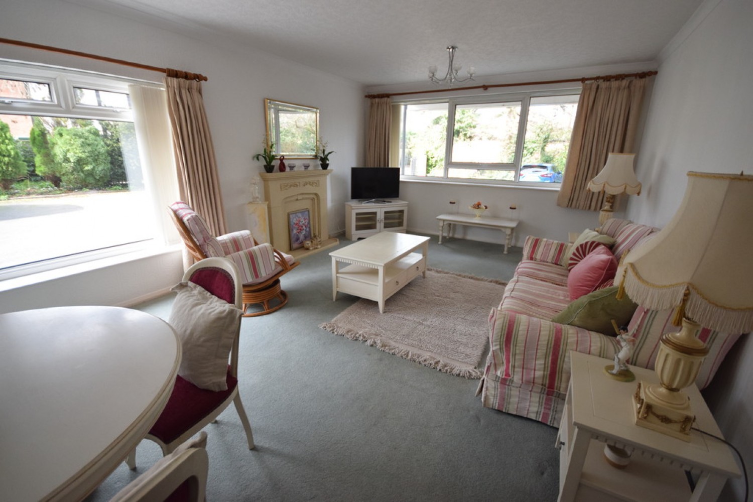 2 bedroom Flat for Sale Coppice Close, Dove House Lane, Solihull